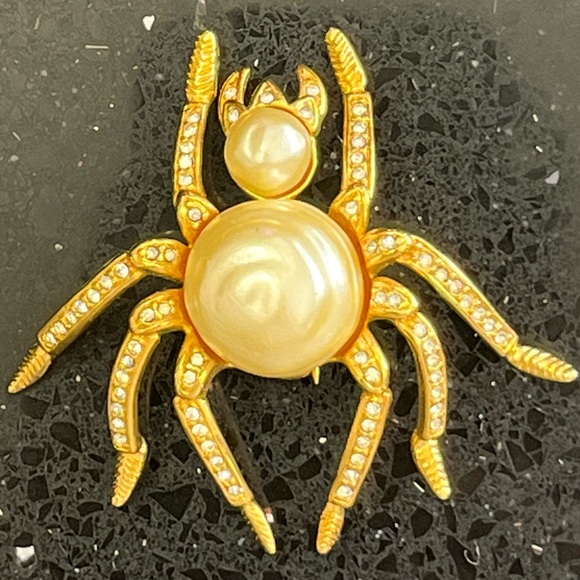 Nolan Miller Jewelry - NIB Nolan Miller Beverly Hills RARE vintage spider pearl crystal gold brooch pin